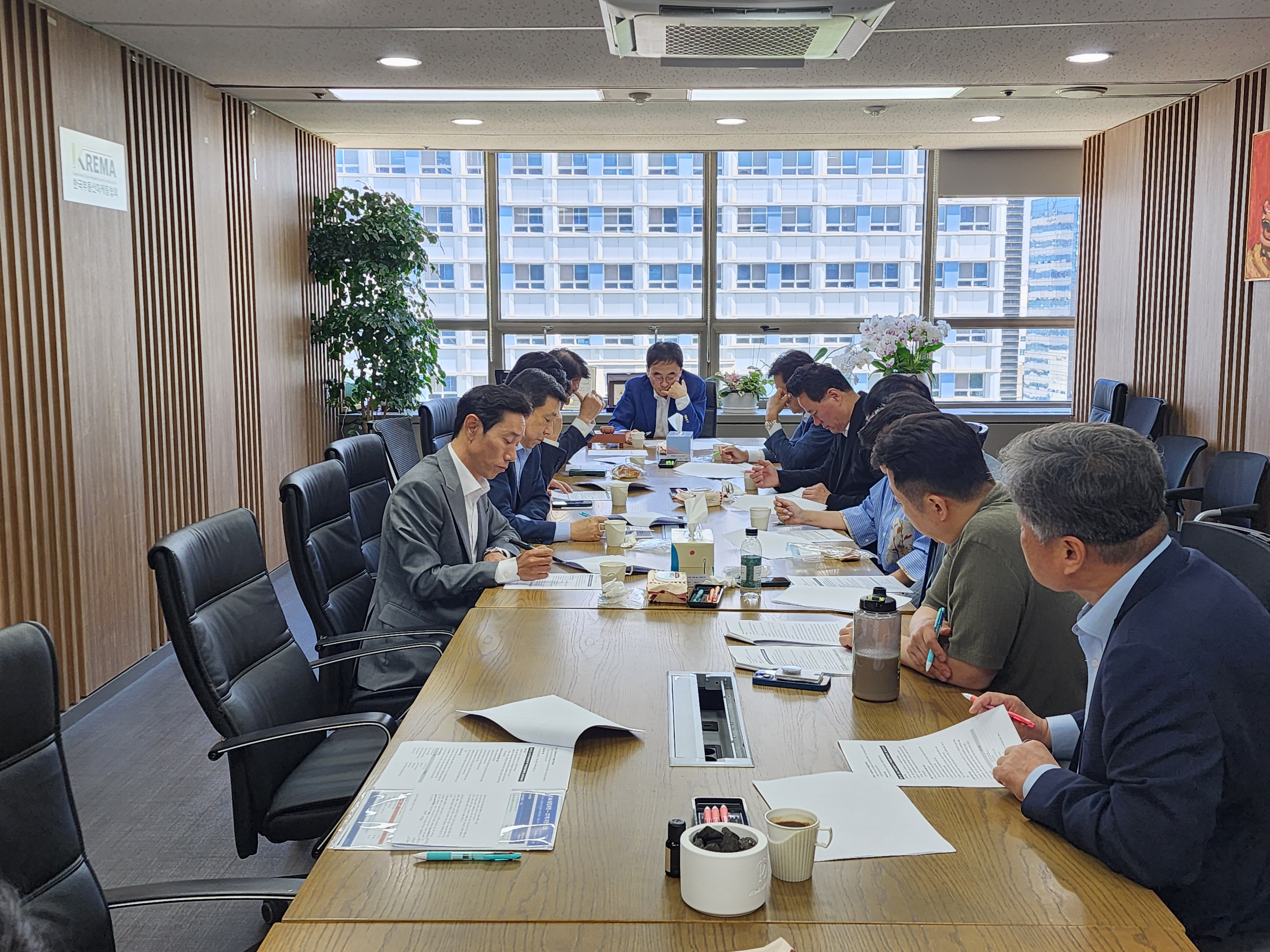 6월 정기 이사회 단체사진