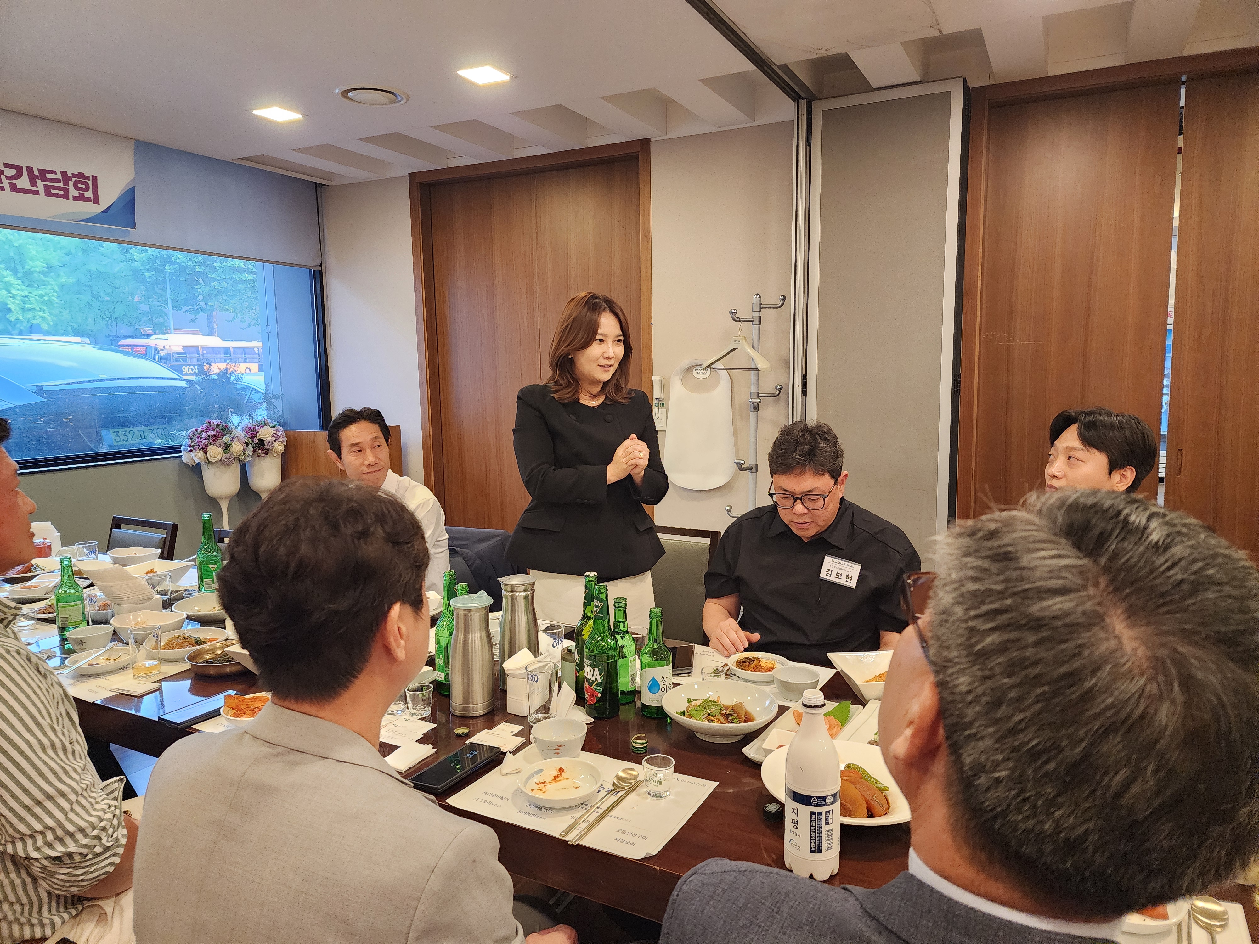 석찬간담회 현장 15