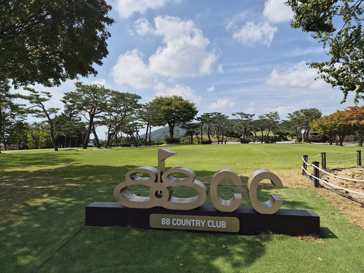 88CC 화창한 가을날씨
