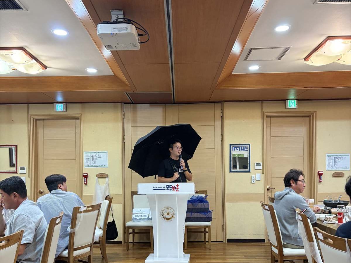 석찬 사회 이정근 대표